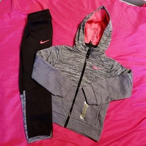 NWT! GIRLS NIKE SET 🎀